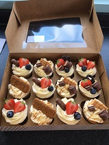 Biscoff & fruit cupcakes